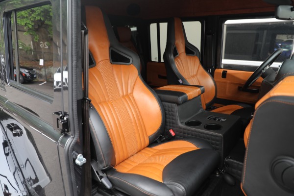 Used 1983 Land Rover Defender 110 Double Cab 6x6 Edition for sale $399,900 at Alfa Romeo of Greenwich in Greenwich CT 06830 13