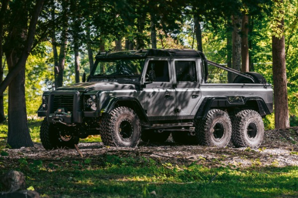 Used 1983 Land Rover Defender 110 Double Cab 6x6 Edition for sale $399,900 at Alfa Romeo of Greenwich in Greenwich CT 06830 19