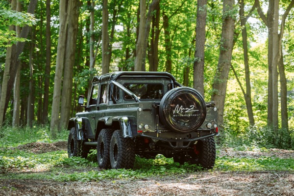 Used 1983 Land Rover Defender 110 Double Cab 6x6 Edition for sale $399,900 at Alfa Romeo of Greenwich in Greenwich CT 06830 23