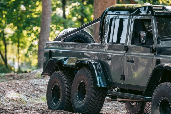 Used 1983 Land Rover Defender 110 Double Cab 6x6 Edition for sale $399,900 at Alfa Romeo of Greenwich in Greenwich CT 06830 27