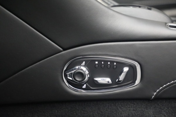 Used 2019 Aston Martin DB11 Volante for sale Sold at Alfa Romeo of Greenwich in Greenwich CT 06830 27