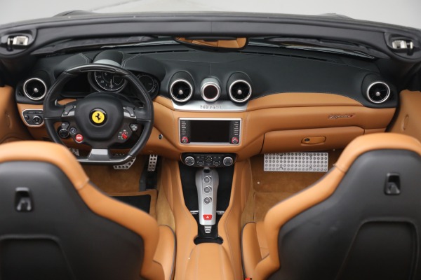 Used 2017 Ferrari California T for sale $151,900 at Alfa Romeo of Greenwich in Greenwich CT 06830 19