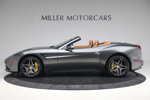 Used 2017 Ferrari California T for sale $151,900 at Alfa Romeo of Greenwich in Greenwich CT 06830 3