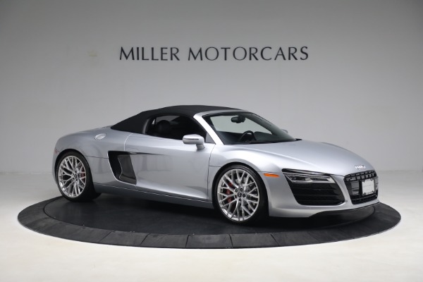 Used 2015 Audi R8 4.2 quattro Spyder for sale $149,900 at Alfa Romeo of Greenwich in Greenwich CT 06830 16