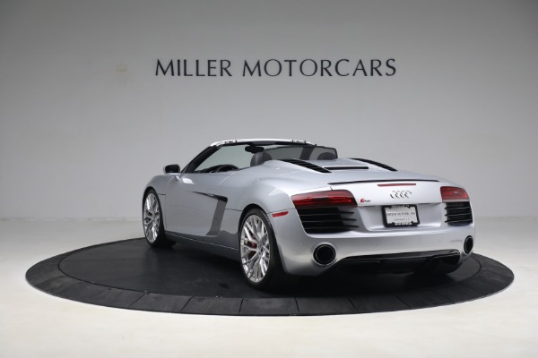 Used 2015 Audi R8 4.2 quattro Spyder for sale $149,900 at Alfa Romeo of Greenwich in Greenwich CT 06830 5