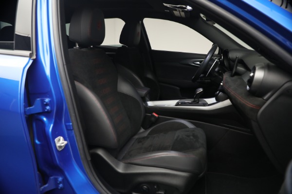 Used 2024 Alfa Romeo Tonale Veloce for sale $26,900 at Alfa Romeo of Greenwich in Greenwich CT 06830 17