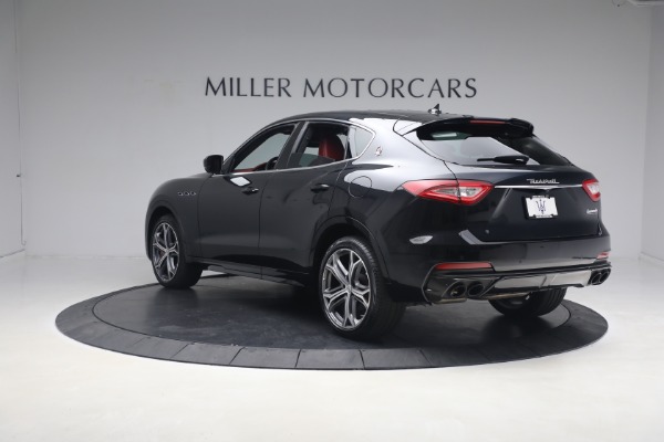 Used 2019 Maserati Levante Trofeo for sale $81,900 at Alfa Romeo of Greenwich in Greenwich CT 06830 8