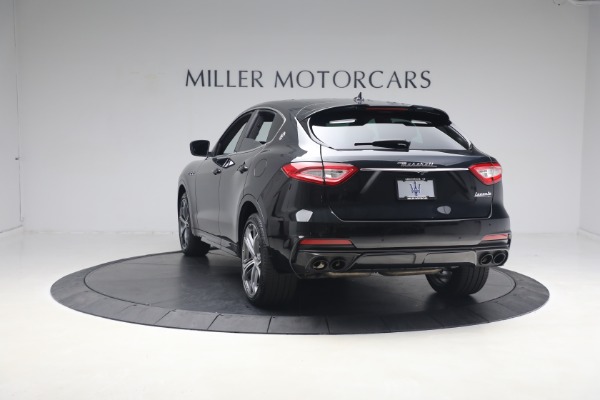 Used 2019 Maserati Levante Trofeo for sale $81,900 at Alfa Romeo of Greenwich in Greenwich CT 06830 9