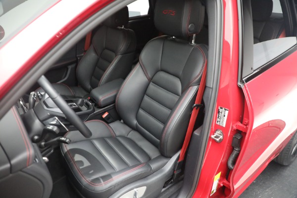Used 2022 Porsche Macan GTS for sale $82,900 at Alfa Romeo of Greenwich in Greenwich CT 06830 14