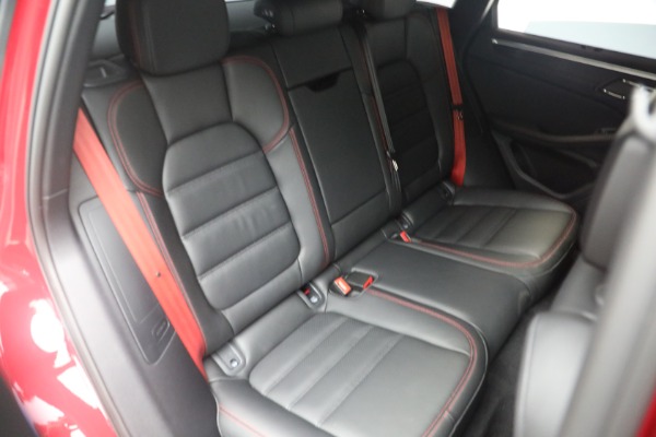 Used 2022 Porsche Macan GTS for sale $82,900 at Alfa Romeo of Greenwich in Greenwich CT 06830 21