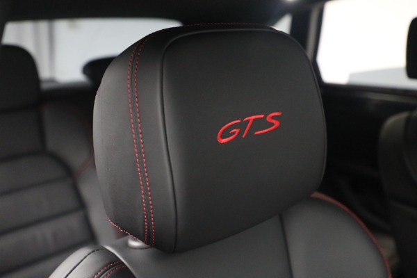 Used 2022 Porsche Macan GTS for sale $82,900 at Alfa Romeo of Greenwich in Greenwich CT 06830 23