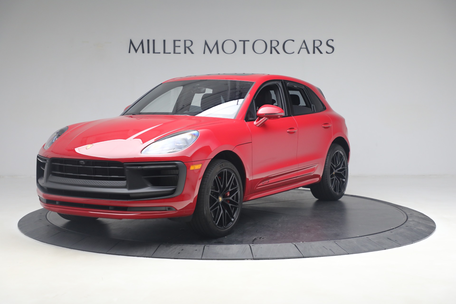 Used 2022 Porsche Macan GTS for sale $82,900 at Alfa Romeo of Greenwich in Greenwich CT 06830 1
