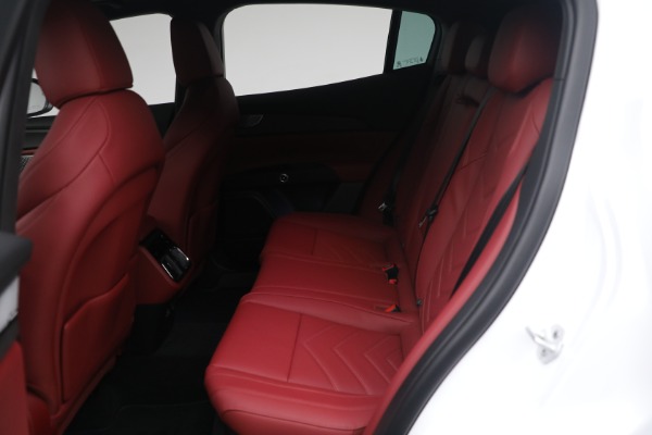 New 2023 Maserati Grecale Trofeo for sale $110,095 at Alfa Romeo of Greenwich in Greenwich CT 06830 19