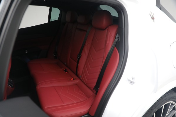 New 2023 Maserati Grecale Trofeo for sale $110,095 at Alfa Romeo of Greenwich in Greenwich CT 06830 21