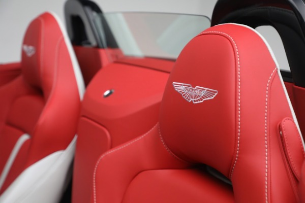 Used 2023 Aston Martin Vantage V12 for sale $418,586 at Alfa Romeo of Greenwich in Greenwich CT 06830 27