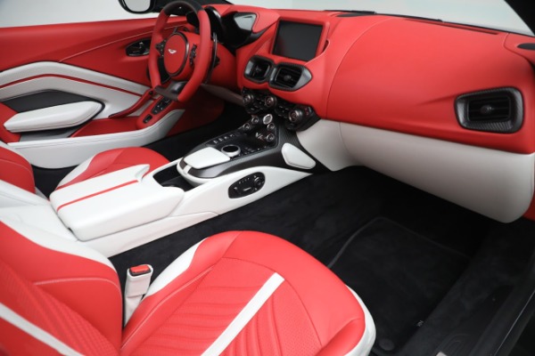 Used 2023 Aston Martin Vantage V12 for sale $418,586 at Alfa Romeo of Greenwich in Greenwich CT 06830 28