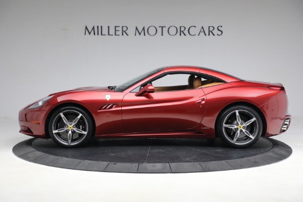 Used 2014 Ferrari California for sale $136,900 at Alfa Romeo of Greenwich in Greenwich CT 06830 14