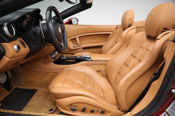 Used 2014 Ferrari California for sale $136,900 at Alfa Romeo of Greenwich in Greenwich CT 06830 20