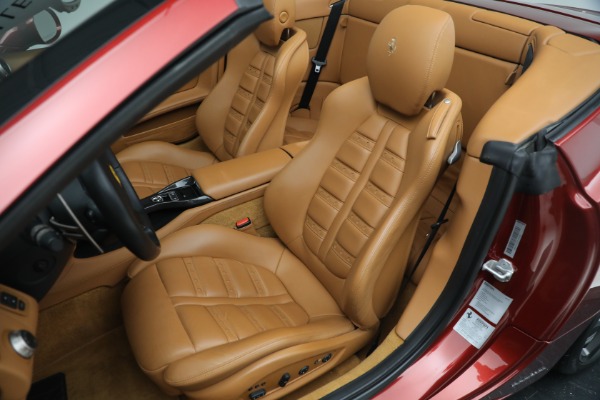 Used 2014 Ferrari California for sale $136,900 at Alfa Romeo of Greenwich in Greenwich CT 06830 21