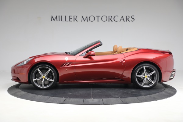 Used 2014 Ferrari California for sale $136,900 at Alfa Romeo of Greenwich in Greenwich CT 06830 3