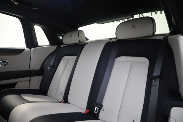 Used 2021 Rolls-Royce Ghost for sale $299,900 at Alfa Romeo of Greenwich in Greenwich CT 06830 18
