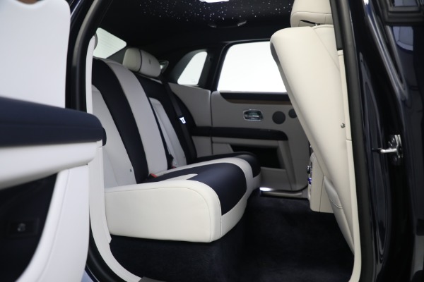 Used 2021 Rolls-Royce Ghost for sale $299,900 at Alfa Romeo of Greenwich in Greenwich CT 06830 24