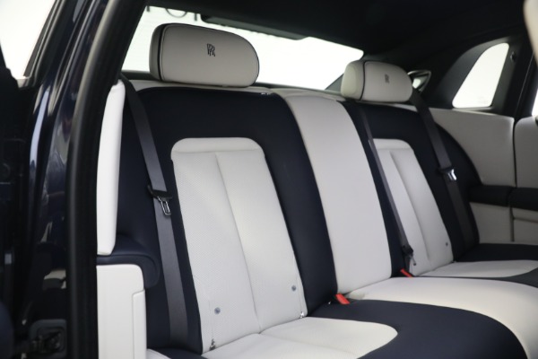 Used 2021 Rolls-Royce Ghost for sale $299,900 at Alfa Romeo of Greenwich in Greenwich CT 06830 25