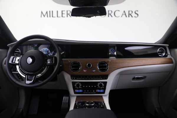 Used 2021 Rolls-Royce Ghost for sale $299,900 at Alfa Romeo of Greenwich in Greenwich CT 06830 4