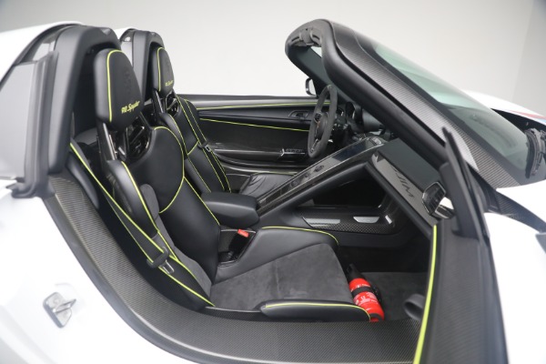Used 2015 Porsche 918 Spyder for sale Call for price at Alfa Romeo of Greenwich in Greenwich CT 06830 25