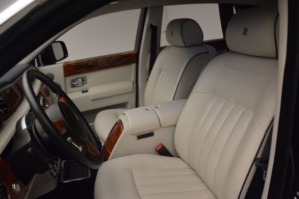 Used 2011 Rolls-Royce Phantom for sale Sold at Alfa Romeo of Greenwich in Greenwich CT 06830 11