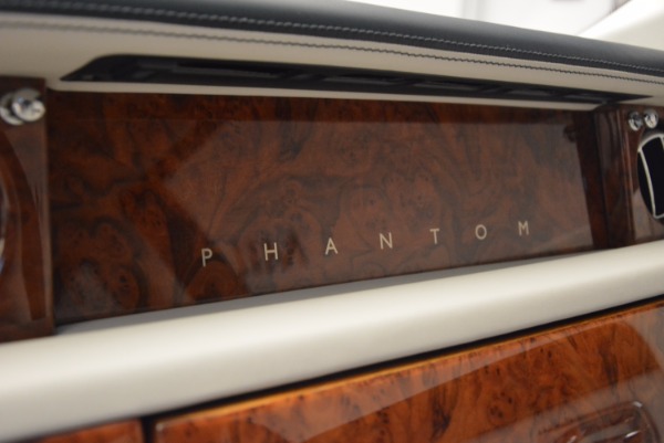 Used 2011 Rolls-Royce Phantom for sale Sold at Alfa Romeo of Greenwich in Greenwich CT 06830 15