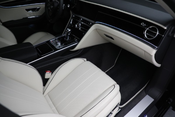 New 2023 Bentley Flying Spur V8 for sale $243,705 at Alfa Romeo of Greenwich in Greenwich CT 06830 27