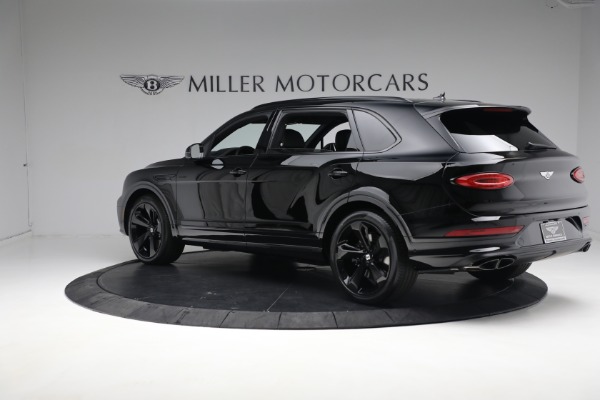 New 2023 Bentley Bentayga EWB V8 for sale $270,600 at Alfa Romeo of Greenwich in Greenwich CT 06830 5