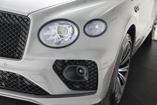 New 2023 Bentley Bentayga Azure V8 for sale $275,715 at Alfa Romeo of Greenwich in Greenwich CT 06830 17