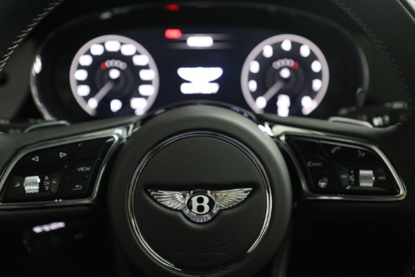New 2023 Bentley Bentayga Azure V8 for sale $275,715 at Alfa Romeo of Greenwich in Greenwich CT 06830 22