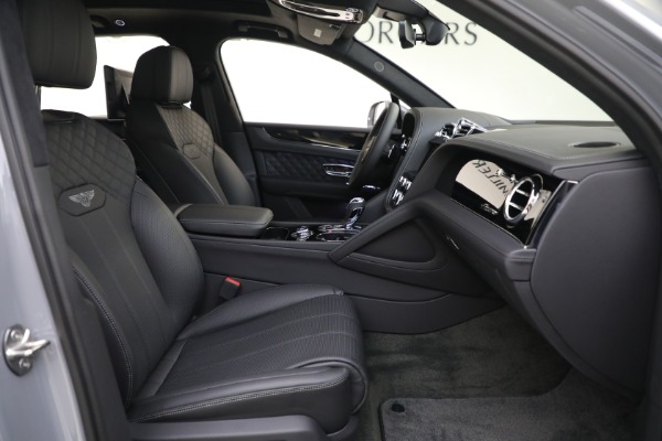 New 2023 Bentley Bentayga Azure V8 for sale $275,715 at Alfa Romeo of Greenwich in Greenwich CT 06830 26