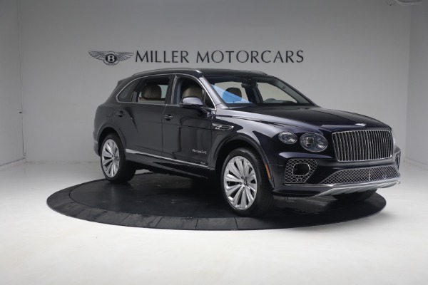 New 2023 Bentley Bentayga EWB Azure V8 for sale $251,900 at Alfa Romeo of Greenwich in Greenwich CT 06830 11