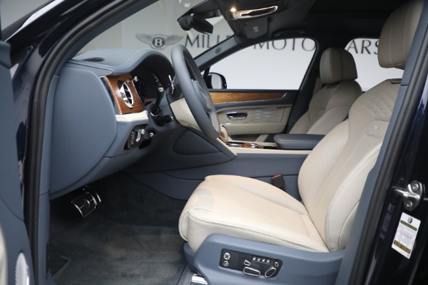 New 2023 Bentley Bentayga EWB Azure V8 for sale $251,900 at Alfa Romeo of Greenwich in Greenwich CT 06830 14