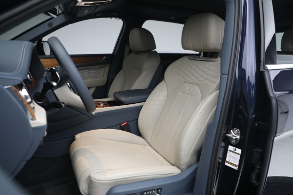 New 2023 Bentley Bentayga EWB Azure V8 for sale $251,900 at Alfa Romeo of Greenwich in Greenwich CT 06830 15