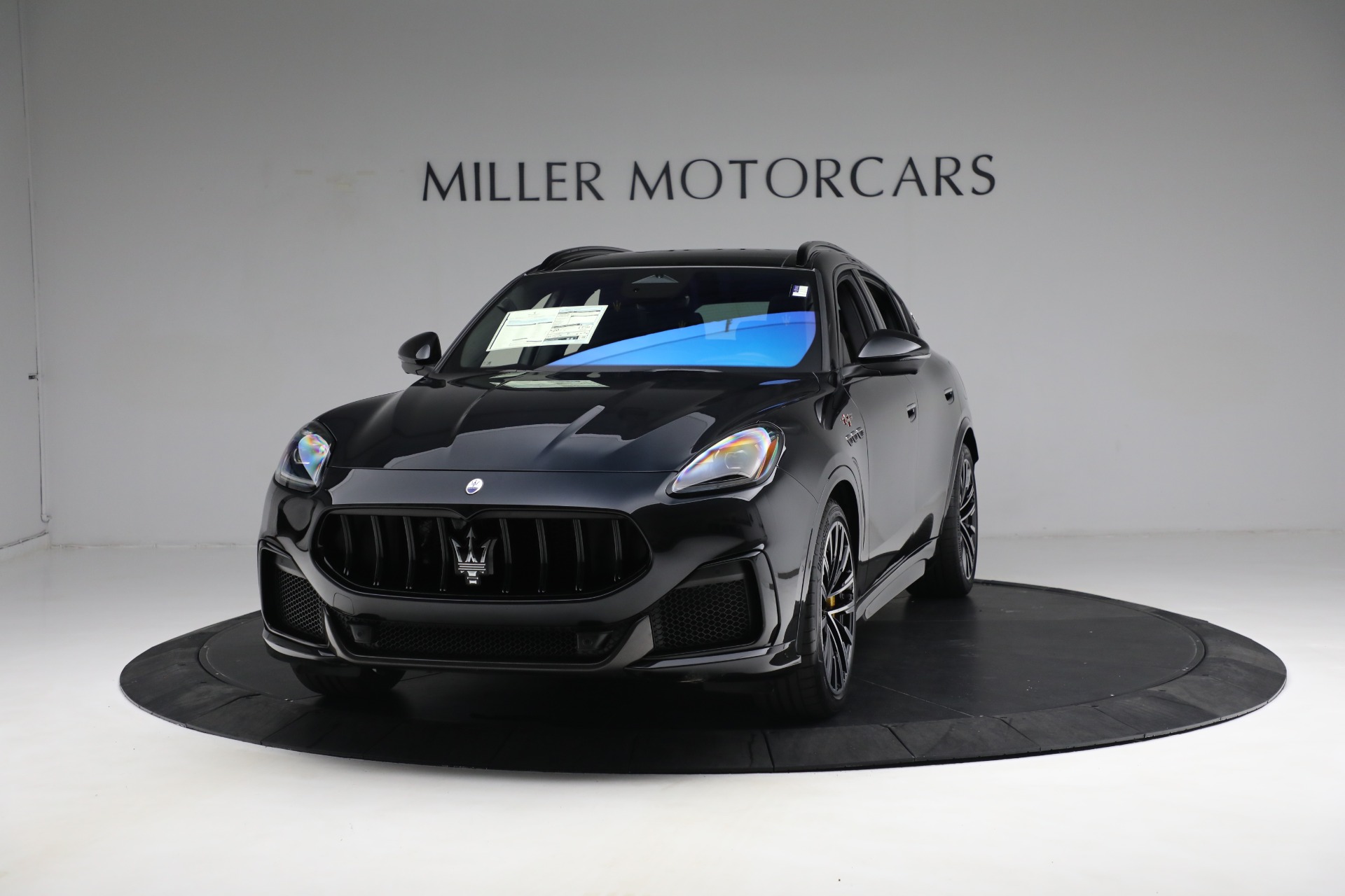 New 2023 Maserati Grecale Trofeo for sale $125,057 at Alfa Romeo of Greenwich in Greenwich CT 06830 1