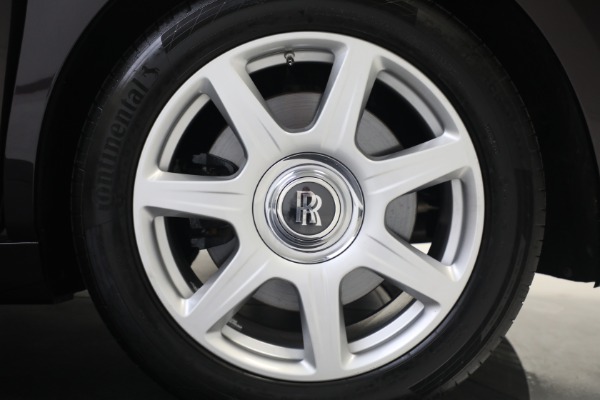 Used 2018 Rolls-Royce Phantom for sale $339,900 at Alfa Romeo of Greenwich in Greenwich CT 06830 19