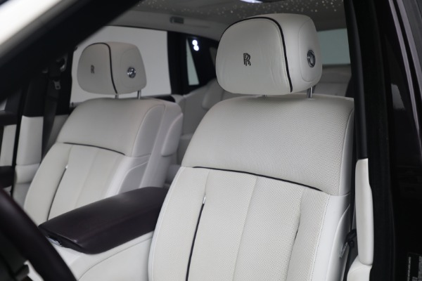 Used 2018 Rolls-Royce Phantom for sale Sold at Alfa Romeo of Greenwich in Greenwich CT 06830 8