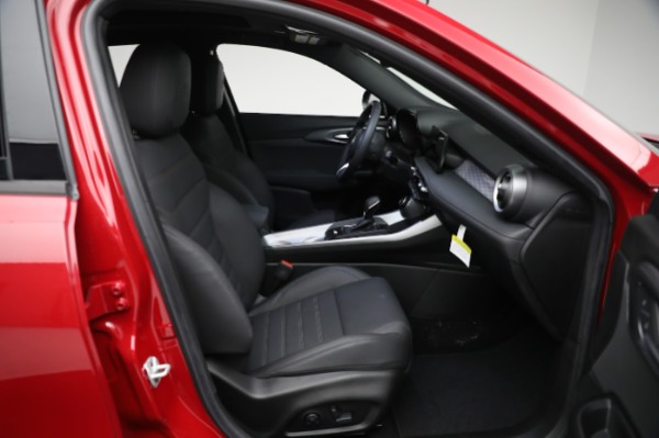 New 2024 Alfa Romeo Tonale Ti for sale $49,790 at Alfa Romeo of Greenwich in Greenwich CT 06830 18
