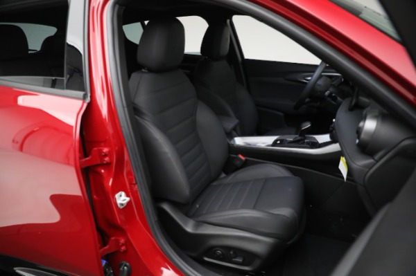 New 2024 Alfa Romeo Tonale Ti for sale $49,790 at Alfa Romeo of Greenwich in Greenwich CT 06830 20