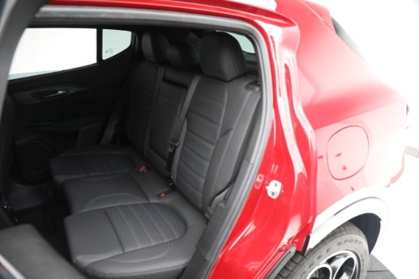 New 2024 Alfa Romeo Tonale Ti for sale $49,790 at Alfa Romeo of Greenwich in Greenwich CT 06830 24