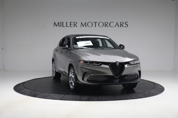 New 2024 Alfa Romeo Tonale Veloce for sale $57,300 at Alfa Romeo of Greenwich in Greenwich CT 06830 14