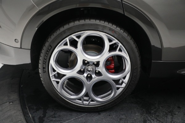 New 2024 Alfa Romeo Tonale Veloce for sale $57,300 at Alfa Romeo of Greenwich in Greenwich CT 06830 26