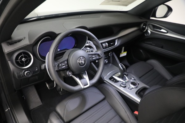 New 2024 Alfa Romeo Stelvio Veloce for sale $58,455 at Alfa Romeo of Greenwich in Greenwich CT 06830 19