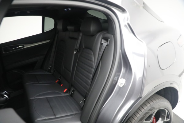 New 2024 Alfa Romeo Stelvio Veloce for sale $58,455 at Alfa Romeo of Greenwich in Greenwich CT 06830 21