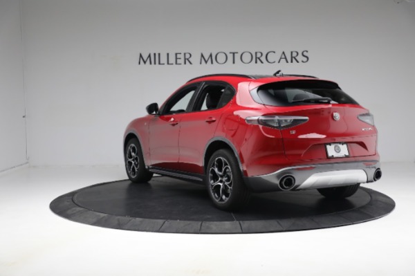 New 2024 Alfa Romeo Stelvio Ti for sale $54,320 at Alfa Romeo of Greenwich in Greenwich CT 06830 7